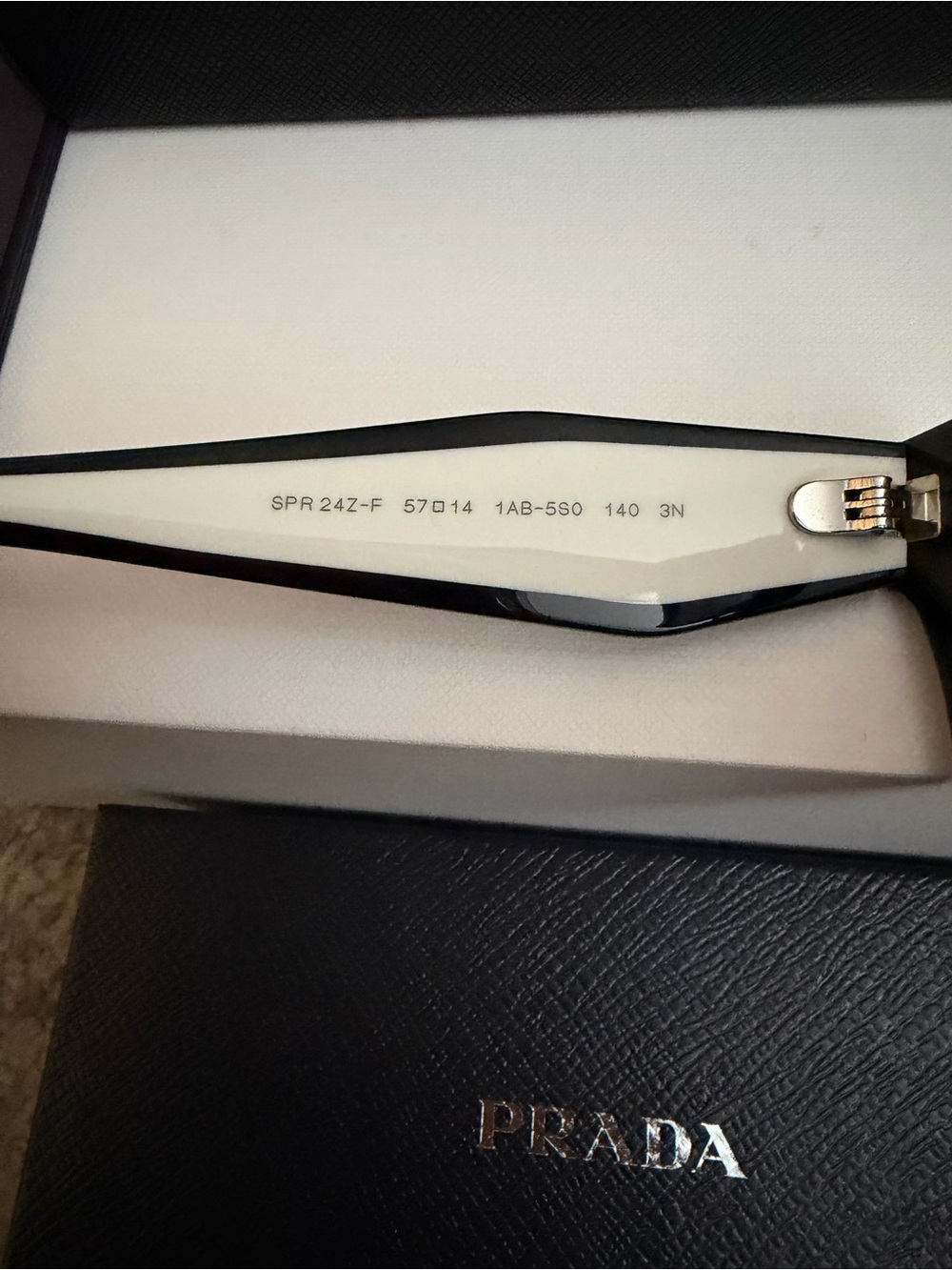 Prada PR24ZS Women’s Sunglasses 🔥NWOT - Picture 4 of 6